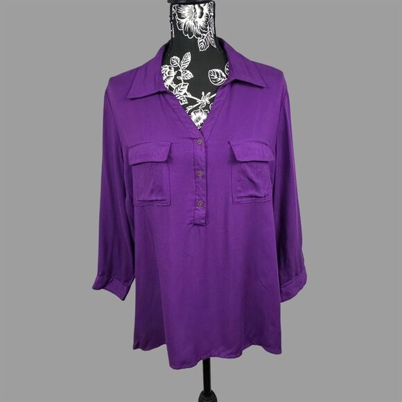 St. John’s Bay Collar and Button V-Neck 3/4 Sleeve Blouse - Women’s Large - Picture 1 of 7